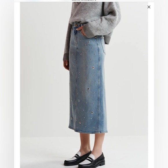 Essentiel Antwerp Blue Eyelet Denim Skirt NWT Grommet Detailing Women’s Size 8 - Picture 2 of 16